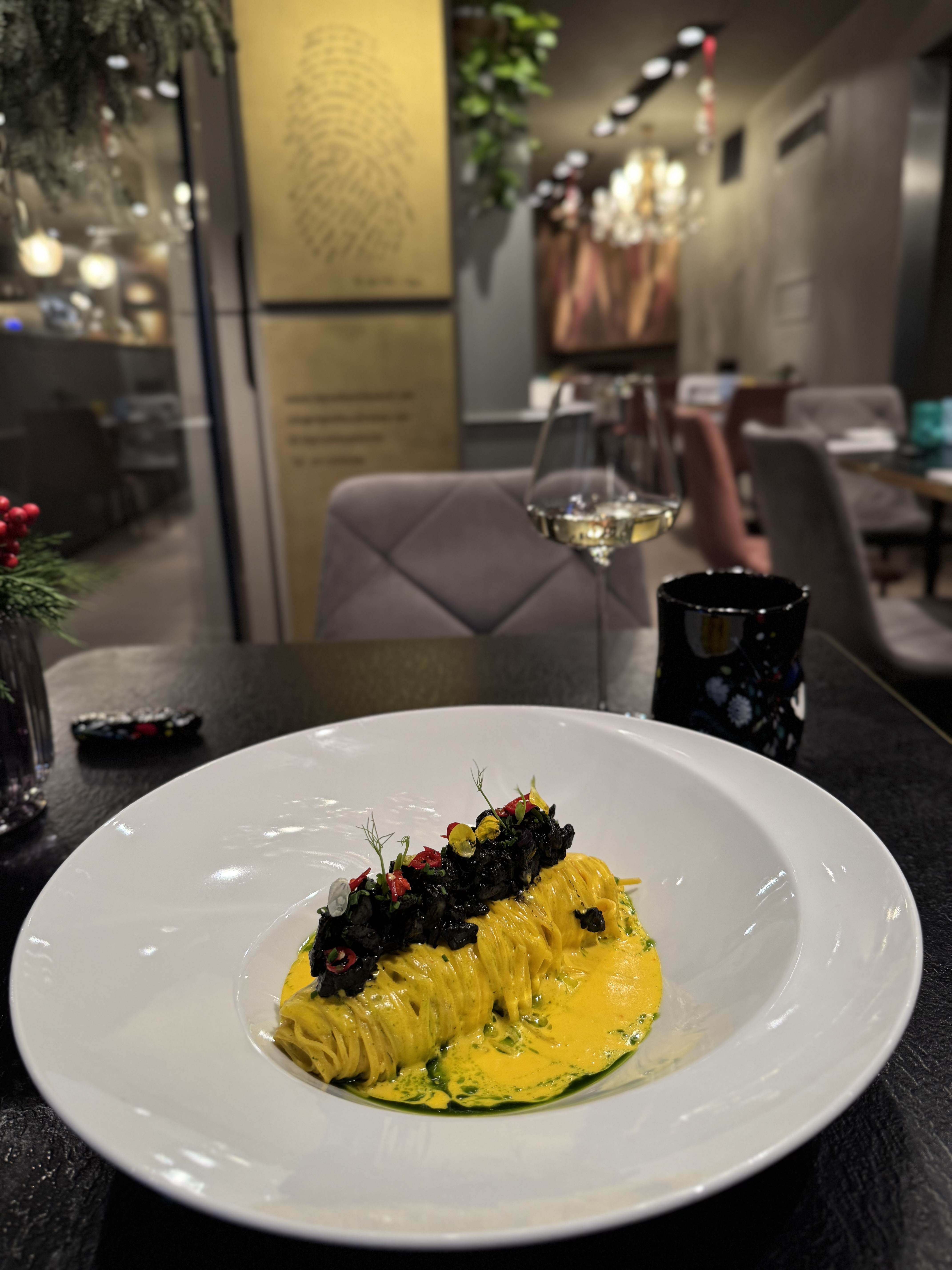 Pasta artigianale con nero di seppia - autentica cucina veneziana